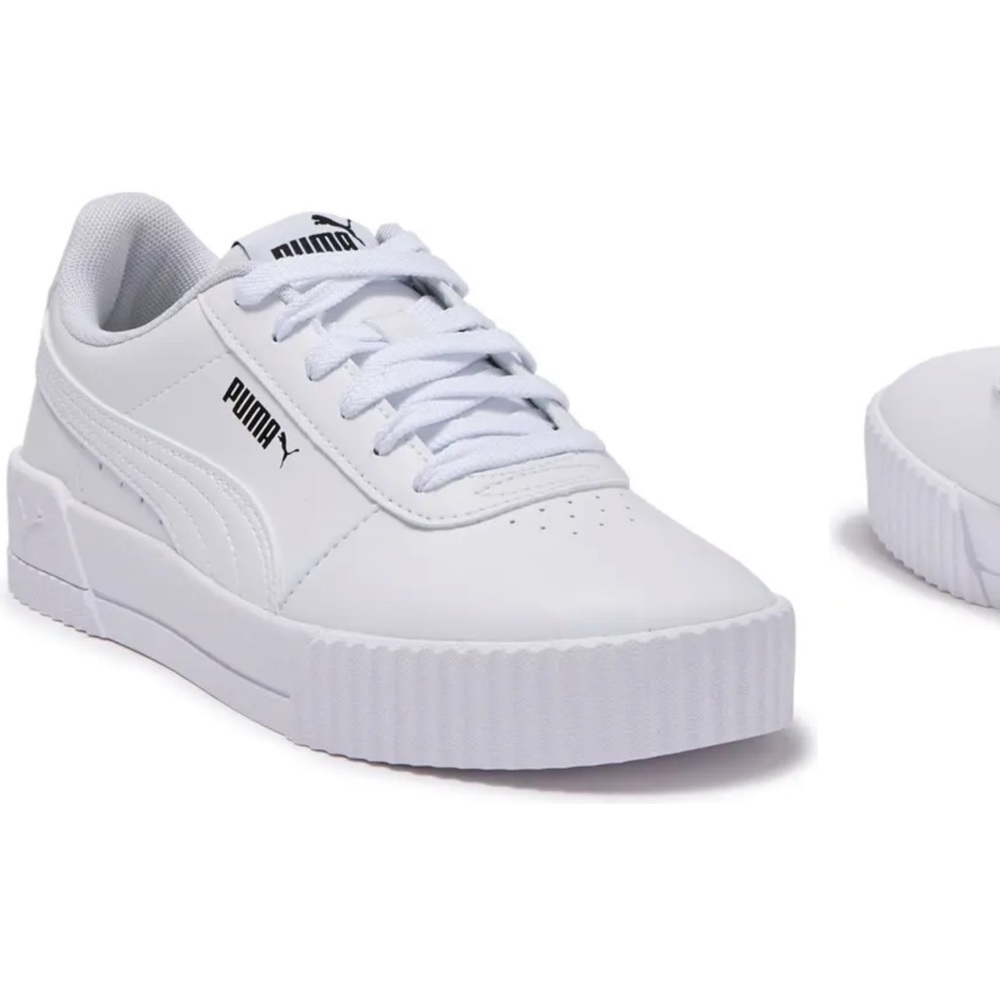 Puma Carina sneakers sz 7.5